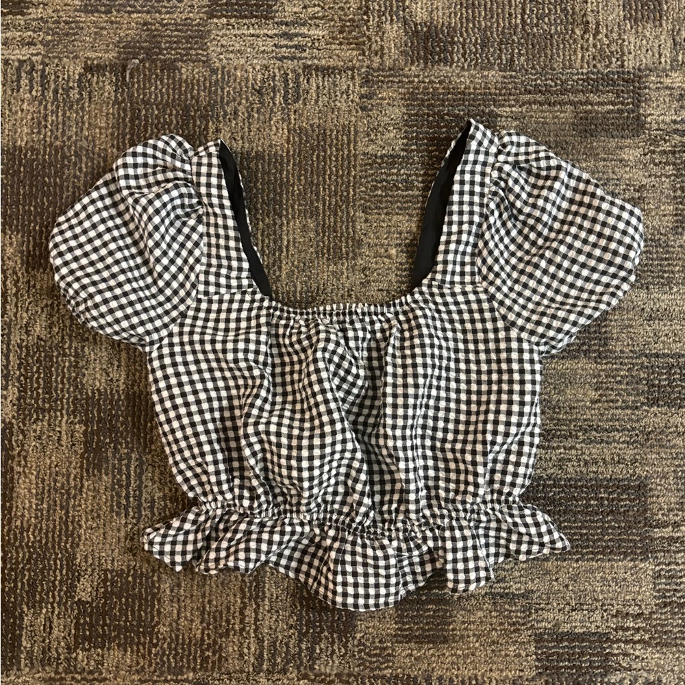 Eyeshadow Monochrome Gingham Puff Sleeve Blouse